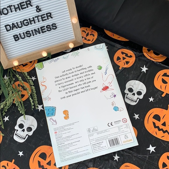 🔥FINAL SALE!!!! Lego Activity Book w/ Mini-Figure Party Time 🐺 - Picture 2 of 2